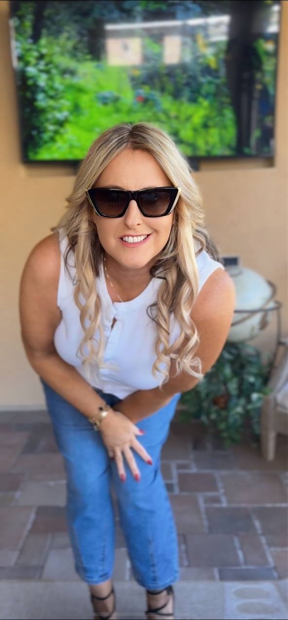 White tank with jeans and sunglasses